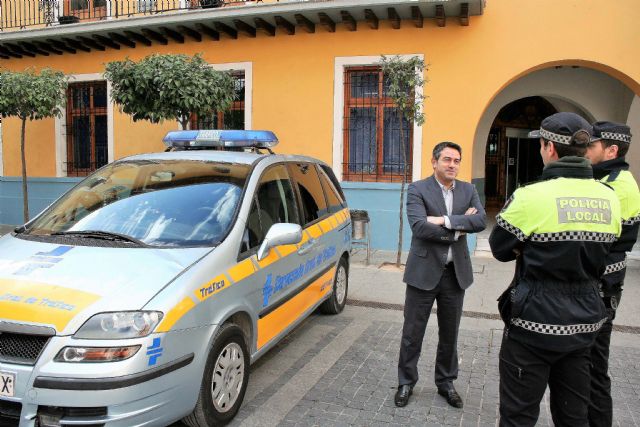 La Policía Local de Alcantarilla cuenta desde el pasado martes con un vehículo radar cedido por la DGT durante dos meses para incrementar la seguridad vial en el municipio - 1, Foto 1