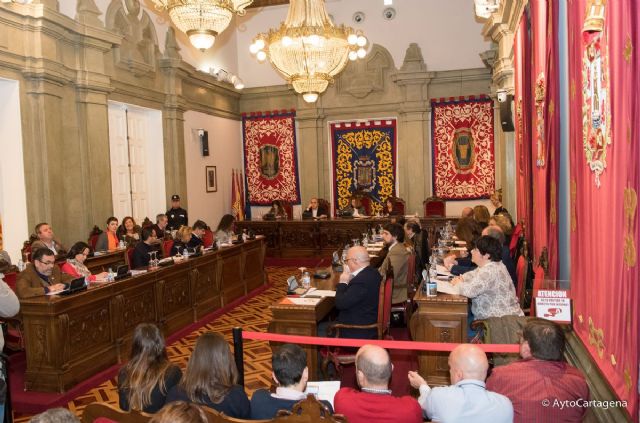 El pleno aprueba por unanimidad la comision de investigacion del contrato del agua - 1, Foto 1