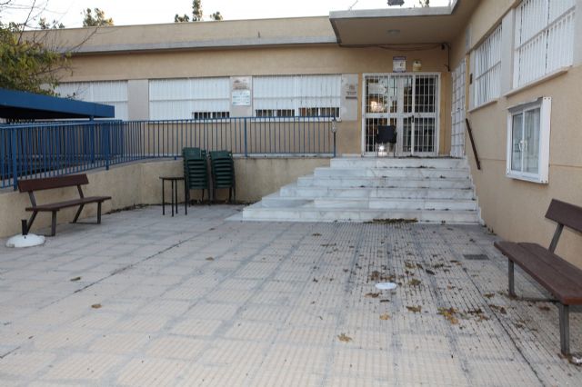 El PSOE lleva al Pleno de Lorca el lamentable estado del local social de Cazalla - 3, Foto 3