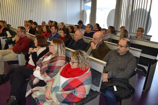 El Ayuntamiento presenta a sus empleados sus presupuestos participativos 2019, que contarán con 350.000 euros - 1, Foto 1