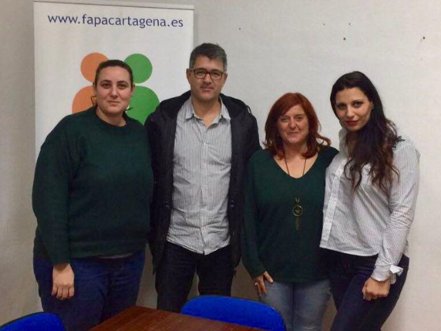 Podemos denuncia que la Comunidad Autónoma está dejando que los colegios de Cartagena “se caigan a pedazos” - 1, Foto 1