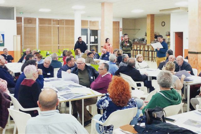 Medio centenar de vecinos asisten al primer taller participativo del avance del Plan General - 1, Foto 1