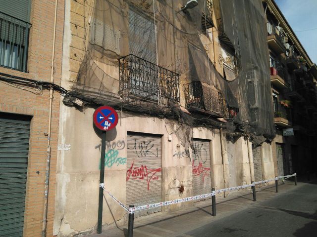 Huermur denuncia la caída de cascotes de la centenaria casa donde falleció el catedrático Simón García en 1901 - 5, Foto 5