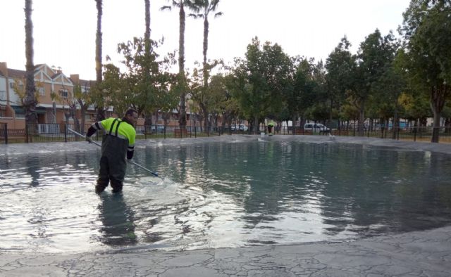 El Ayuntamiento realiza durante 2019 más de 17.000 actuaciones en fuentes y lagos del municipio - 1, Foto 1