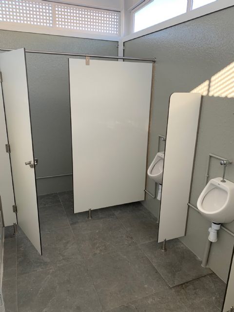 El mercado semanal ya dispone de aseos públicos para el uso de clientes y comerciantes - 4, Foto 4