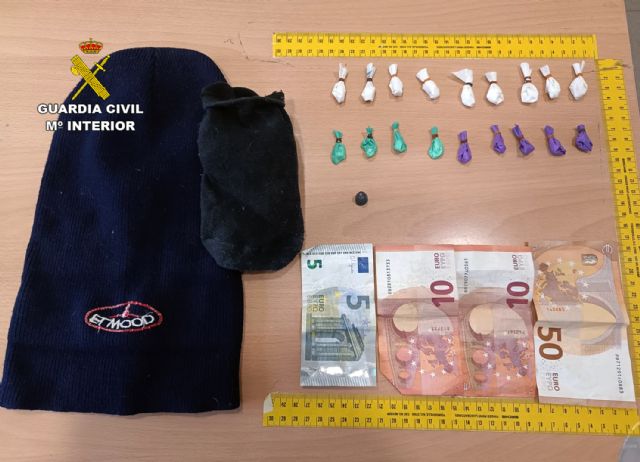 La Guardia Civil detiene a un peligroso delincuente que asaltó el domicilio de unas vecinas de Mula armado con una carabina - 2, Foto 2
