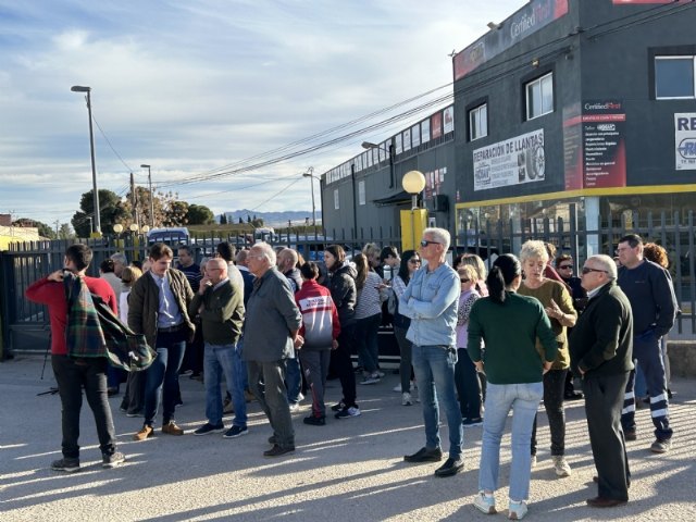 Representantes municipales apoyan las demandas de los vecinos de Los Sifones - 1, Foto 1