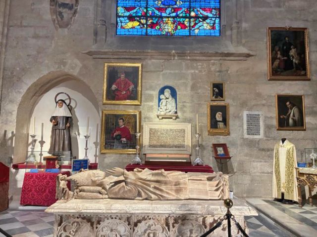 Un óleo contemporáneo en la Capilla de Santiago honra la figura del Beato Marcelo Spínolaen Sevilla - 3, Foto 3