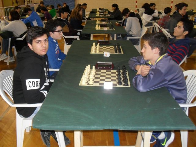 El IES Juan de la Cierva de Totana consigue el segundo puesto en la Final Regional de Ajedrez de Deporte Escolar, Foto 7