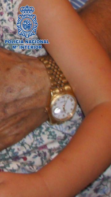 La Policía Nacional detiene a una mujer que hurtaba a ancianos por el método del hurto cariñoso - 1, Foto 1