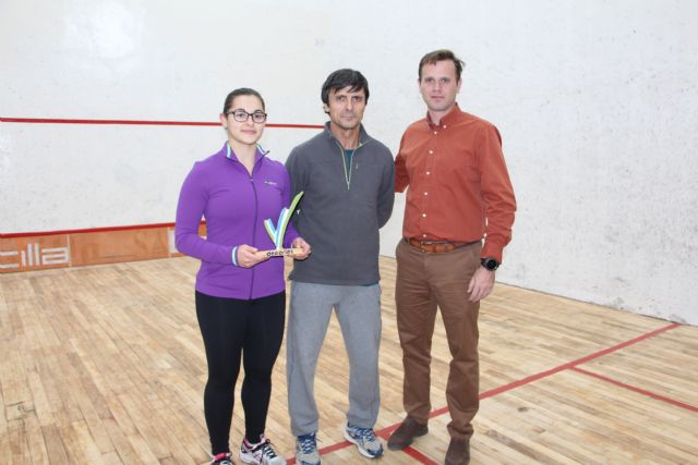 El Ayuntamiento de San Pedro del Pinatar felicita a Cristina Gómez Jiménez por su reciente campeonato de España absoluto de squash - 1, Foto 1