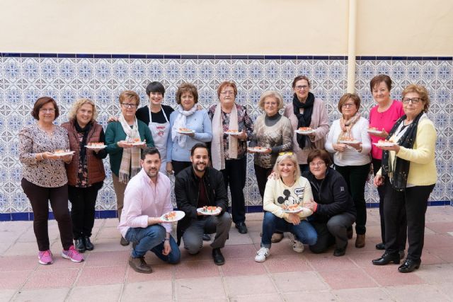 La cocinera y excorcursante de Masterchef, Mireia Ruiz, da una masterclass sobre cocina creativa en la Urbanización Mediterráneo - 1, Foto 1