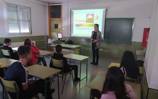 El programa ADE combina Deporte y Nutrición en una charla a estudiantes dle IES Galileo de Pozo Estrecho - 1, Foto 1