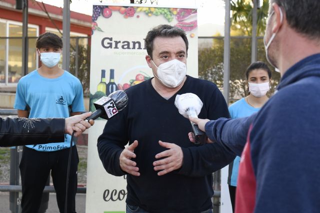 Toñifruit renueva su apoyo al Club Atletismo Alhama, Foto 2