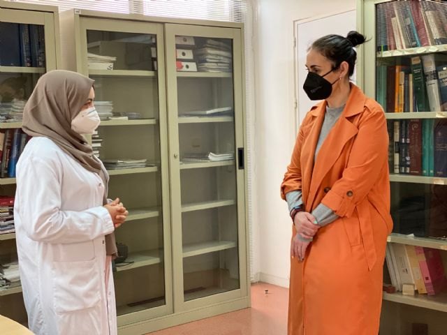 Mediadora intercultural en los centros de salud del municipio - 1, Foto 1