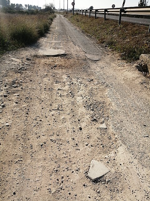 El PP preguntará en el Pleno al Equipo de Gobierno cuándo piensa arreglar las vías de servicio de la N344 - 1, Foto 1