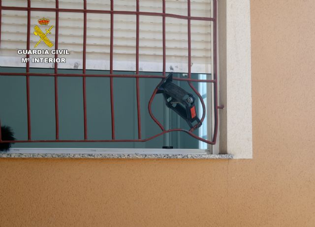 La Guardia Civil detiene a dos personas por varios robos en la pedanía cartagenera de Santa Ana - 1, Foto 1