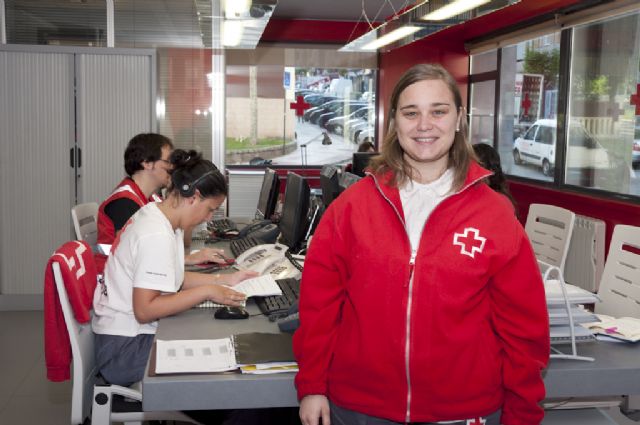 El servicio de Teleasistencia de Cruz Roja atiende a más de 4.000 personas en la Región de Murcia - 3, Foto 3