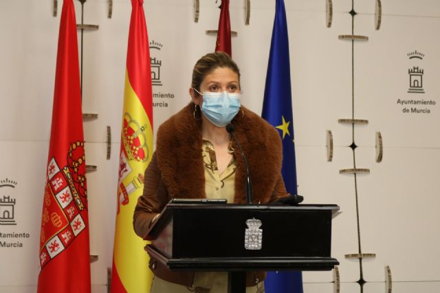 El Ayuntamiento mantiene su alianza con la Fundación la Caixa para acompañar a las personas mayores en situación de soledad - 1, Foto 1