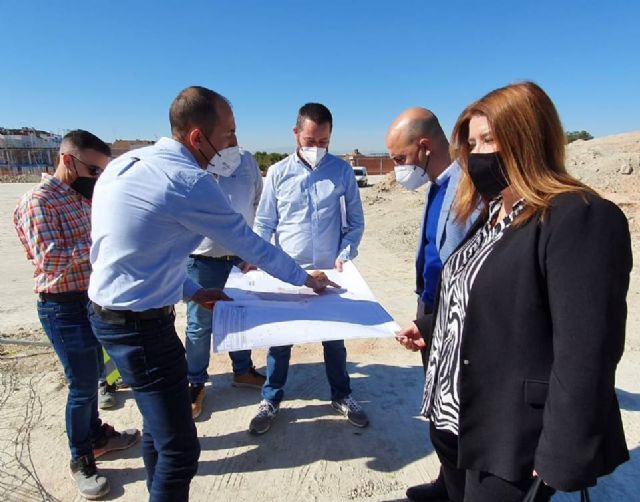 El Barrio de San Miguel contará con un aparcamiento disuasorio provisional, junto al IES Cañada de las Eras,  con 161 plazas para automóviles, 15 de ellas reservadas para personas con movilidad reducida - 2, Foto 2