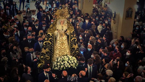 De forma excepcional los titulares de Vera-cruz de Alcalá del Río celebran los cultos anuales en la Parroquia del Municipio - 2, Foto 2
