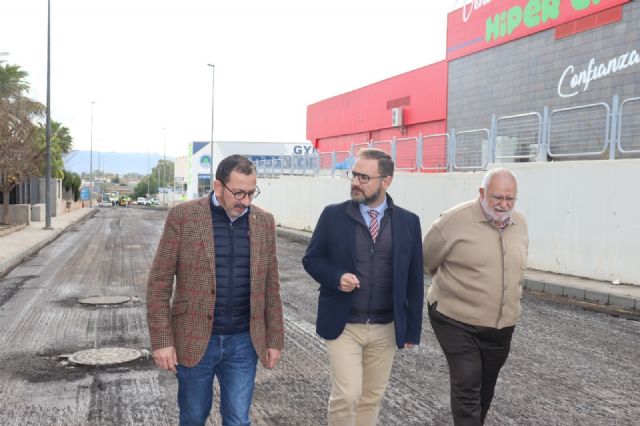 El Ayuntamiento de Lorca finaliza los trabajos de reasfaltado en la calle Sierra del Madroño, conexión entre Carretera de Granada con Camino Viejo del Puerto - 1, Foto 1