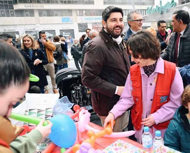 López Miras anuncia una nueva unidad para atender a adolescentes con cáncer desde este año - 2, Foto 2