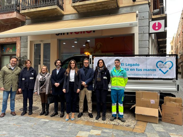 El Ayuntamiento de Murcia refuerza el servicio de recogida de cartón comercial en el municipio - 1, Foto 1