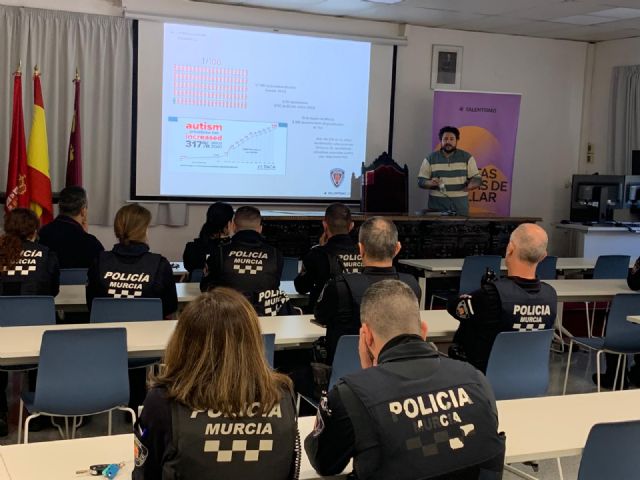 TALENTISMO forma a la Policía Local de Murcia para mejorar la atención a personas con autismo - 2, Foto 2
