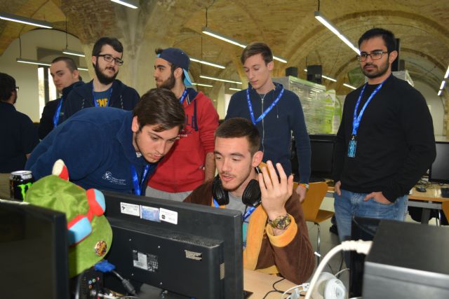 Trescientos jóvenes disfrutan de la Teleco LAN Party - 3, Foto 3