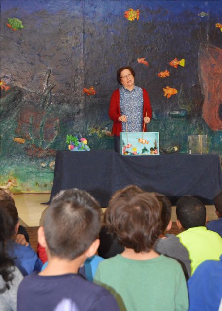 El taller Cuenteando de la Concejalía de Igualdad se pasea por los colegios - 3, Foto 3
