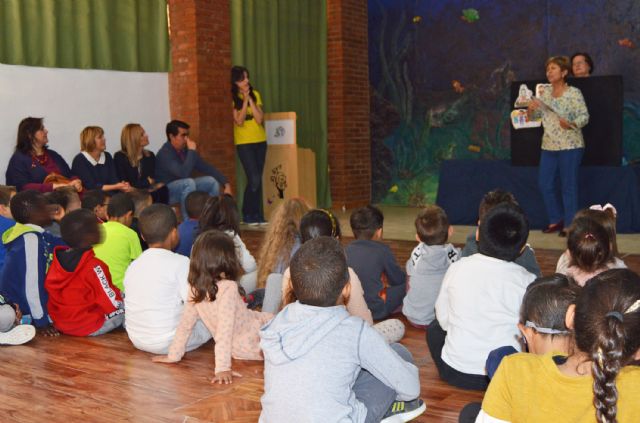 El taller Cuenteando de la Concejalía de Igualdad se pasea por los colegios - 4, Foto 4