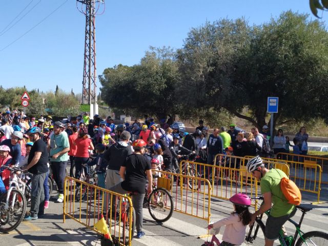 El Día de la Bicicleta reúne a unos 350 participantes - 3, Foto 3