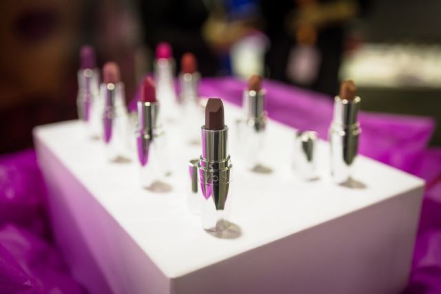 AVON realiza por primera vez en españa el envío directo de productos a sus clientes - 2, Foto 2