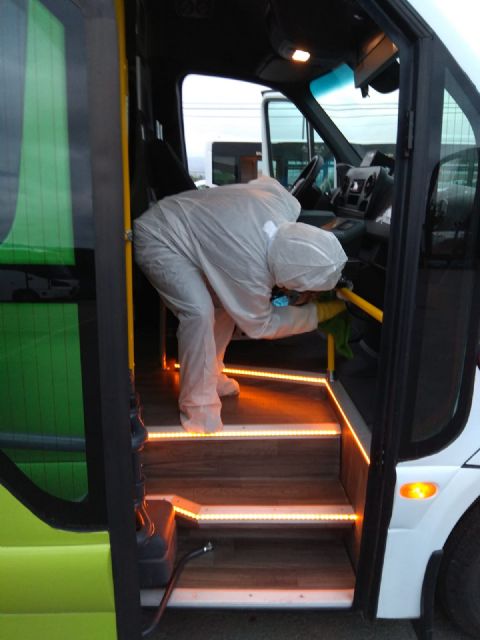 Limusa multiplica su operativo de limpieza desinfectante en la red viaria y transporte urbano, así como en el interior de estancias municipales y consultorios médicos - 2, Foto 2