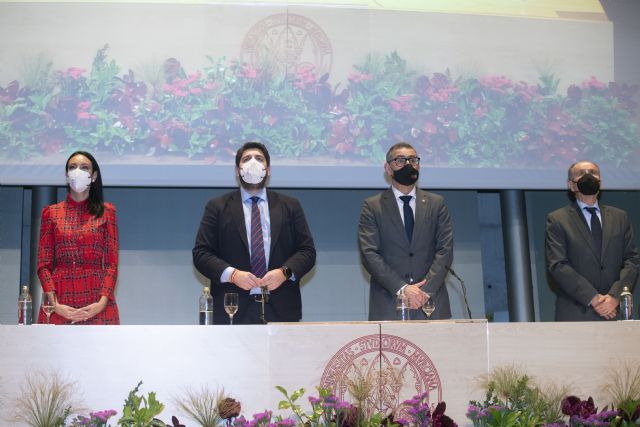 López Miras felicita a José Luján por su merecido respaldo como nuevo rector y destaca su gran labor para adaptar la UMU a la pandemia - 1, Foto 1