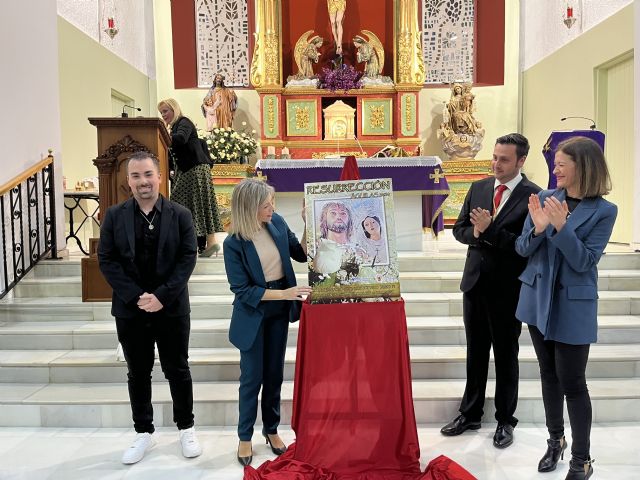 La Cofradía del Resucitado entrega sus distinciones en el transcurso de una misa cuaresmal - 1, Foto 1