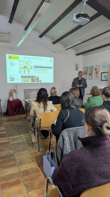 Bullas acoge la jornada La Vuelta a la Espa&ntilde;a Rural y reconoce la labor de la mujer agricultora - 5, Foto 5