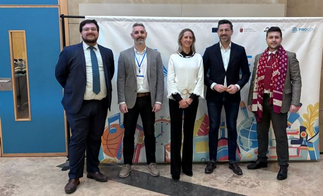 M�s de 140 estudiantes de 27 centros educativos participan en la und�cima liga de debate de Bachillerato 'Aprende a debatir', Foto 3