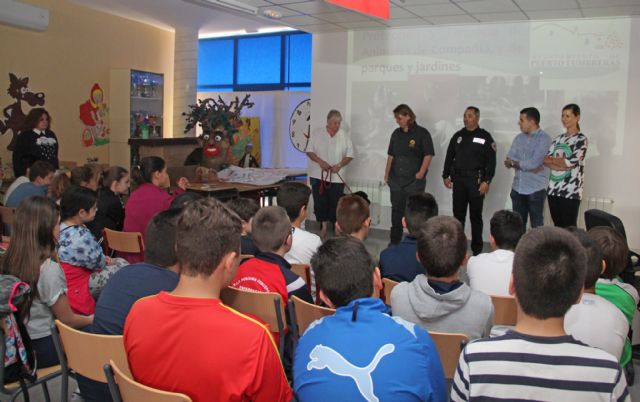 El Ayuntamiento lanza una campaña de concienciación sobre el cuidado de los animales domésticos en los colegios del municipio - 2, Foto 2