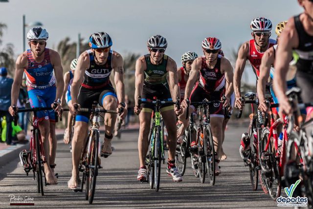 250 atletas en el VIII Triatlón sprint Marina de Las Salinas - 5, Foto 5