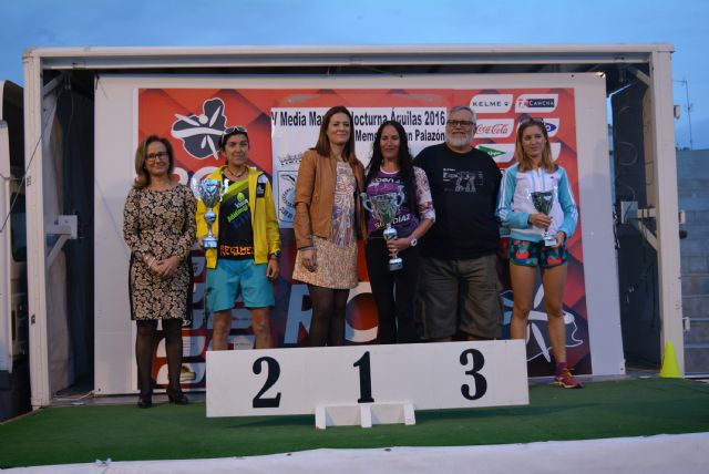 Más de 500 atletas se dan cita en la Media Maratón y 10 kilómetros Nocturnos - 1, Foto 1