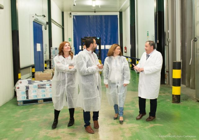 Castejón conoce las medidas pioneras de conciliación familiar para los empleados de Frigoríficos Morales - 3, Foto 3