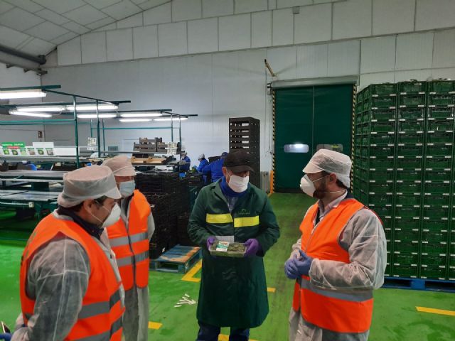 El alcalde de Lorca destaca la enorme labor que está realizando el sector primario durante esta crisis sanitaria - 1, Foto 1