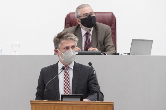 Martínez-Carrasco: La vuelta a la presencialidad en las aulas siempre fue el objetivo prioritario cuando la situación sanitaria lo permitiera - 1, Foto 1