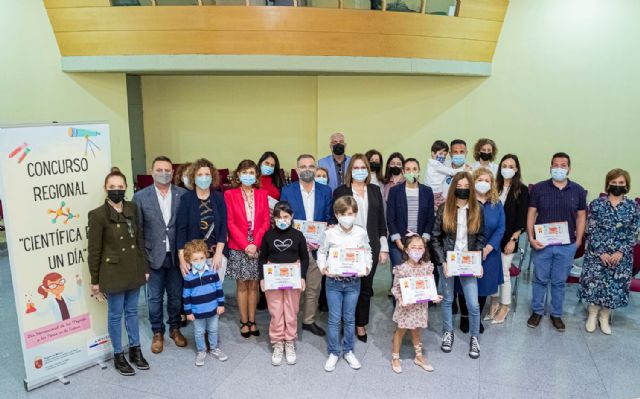 La Comunidad ensalza el trabajo de los alumnos participantes en el II Concurso 'Científica por un día' - 1, Foto 1