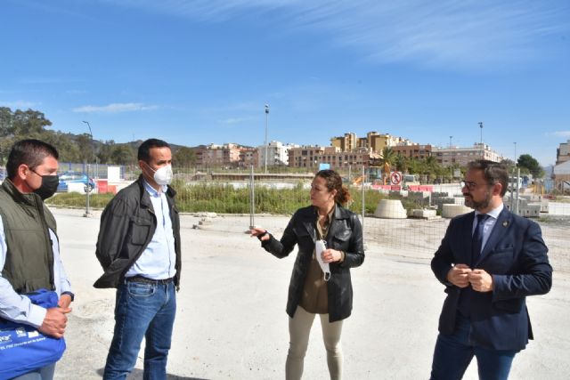 El Ayuntamiento de Lorca asume la ejecución de la fuente del Barrio de San Antonio para su conclusión inmediata mediante un acuerdo de transferencia de 350.000 euros con la CARM - 1, Foto 1