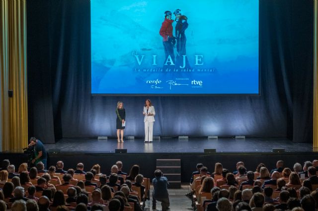 Estrenado el documental ‘El viaje. La medalla de la salud mental’, producido por Renfe, RTVE y la Fundación Blanca - 3, Foto 3