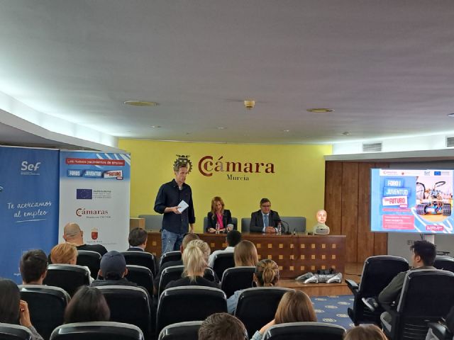 Más de 70 jóvenes conocen las oportunidades de empleo en los sectores de ciberseguridad y robótica de la mano del SEF e Incyde - 1, Foto 1