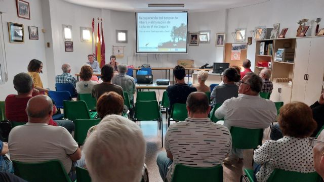 Medio Ambiente colabora con la CHS en la divulgación del Proyecto de Recuperación del bosque de ribera en el río Segura - 1, Foto 1